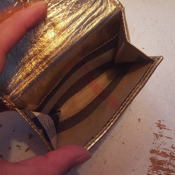 Burberry Metallic Gold Stirrup Wallet - Picture 5 of 6